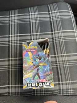 Pokemon TCG SWSH Rebel Clash Half Booster Box 18 Pack (no Shrink) - Image 4