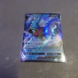 Pokemon TCG Gyarados v Full Art Ultra Rare Card 28/203 2021 SWSH Evolving Skies - Image 1
