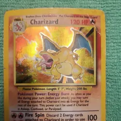 Wizards of the Coast Charizard Base Set Holo Rare 4/102 Pokemon Card 1999 - Image 4
