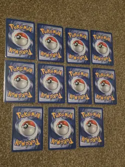Pokemon Vintage Bundle 1999 base set x139 cards includes 1 tin - Image 4