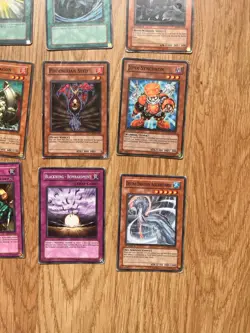Yu-Gi-Oh! Cards 60+ Mixed Varying Condition – Bundle Lot inc RARES & HOLOS Lot 1 - Image 2