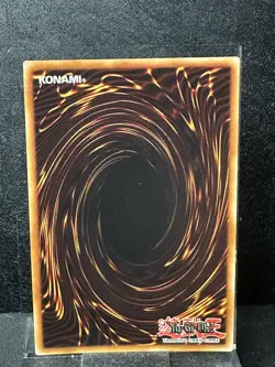 Yu-Gi-Oh! - Blue Eyes White Dragon - Ultra Rare / Holo - LCKC-EN001 - Image 2