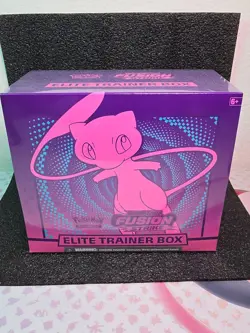Pokemon Fusion Strike ETB Elite Trainer Box Sealed New [small tear] - Image 1