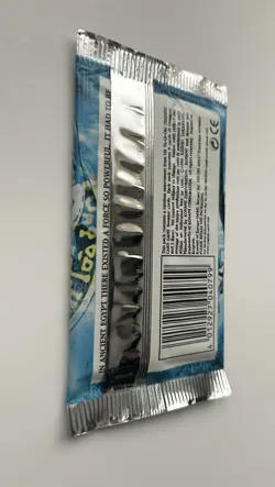 Yu-Gi-Oh Blue Eyes White Dragon 1996 For Europe English Sealed Booster Pack - Image 4