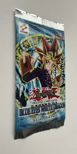 Yu-Gi-Oh Blue Eyes White Dragon 1996 For Europe English Sealed Booster Pack - Image 5