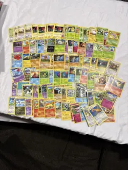 pokemon cards lot 100+ - Image 1