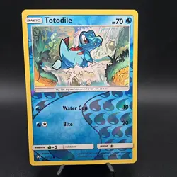 Pokemon TCG 2017 Reverse Holo Common Totodile Card 18/73 Shining Legends - Image 1