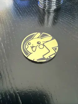 Pikachu Gold Holo Offical Pokemon TCG Coin - Image 1