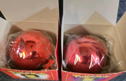 Lot Of 2 1999 jigglypuff & Charizard pokeballs with 23k gold plated card Sealed - Image 3