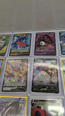 Lot of 40 Pokemon Cards Halos Rares L - Image 3