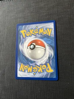 Pokemon TCG - Pikachu VMAX 044/185 Ultra Rare Vivid Voltage - Great Condition! - Image 4