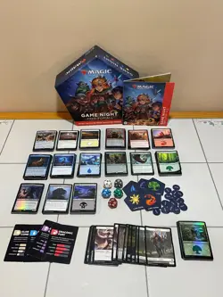 Magic: The Gathering Game Night Free-for-All Kit 5 Decks 99% Complete Played - Image 1