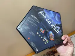 Magic: The Gathering Game Night Free-for-All Kit 5 Decks 99% Complete Played - Image 4