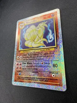 Ninetales Legendary Collection Reverse Holo Card 17/110 Dmg - Image 3