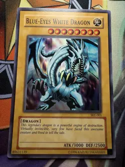Yugioh! Blue-Eyes White Dragon Super Rare - SKE-001 Unlimited - Englisch - Image 1