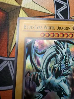 Yugioh! Blue-Eyes White Dragon Super Rare - SKE-001 Unlimited - Englisch - Image 2