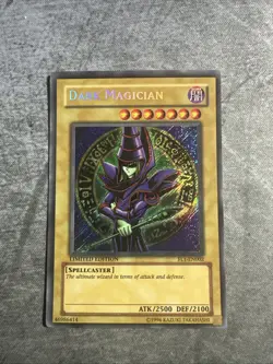 Yu-Gi-Oh Dark Magician Limited Edition Secret Rare Card FL1-EN002 - Image 1