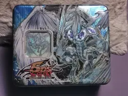 2008 Yu-Gi-Oh! 5DS Collector's Tin Wave 1 Stardust Dragon (Promo & Tin Only) - Image 2