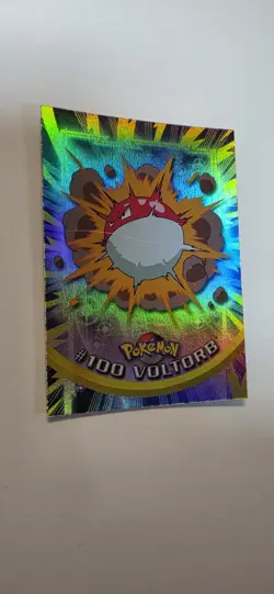 2000 Topps Pokemon TV Animation Series 2 Rainbow Foil Voltorb #100 - Image 2