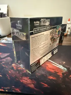 Pokemon TCG Evolving Skies Elite Trainer Box ETB Brand New/Factory Sealed - Image 4