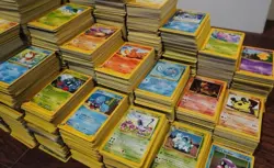 Pokemon TCG Card Lot - Image 1