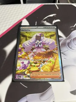 Rare Pokemon Jacinthe POR 122/088 Trainer-Supporter Full Art Holo 🍬 🧁 💜 - Image 3