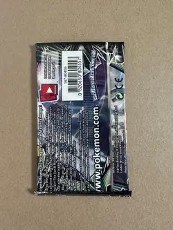POKEMON SUN & MOON LOST THUNDER SEALED BOOSTER PACK - LUGIA ARTWORK Fast Ship 820650804557 - Image 2