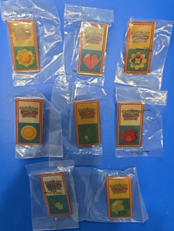 POKEMON™ KANTO LEAGUE 1ST COMPLETE YELLOW FACE SET OF 8 BADGE PINS Full Set 2000 - Image 1