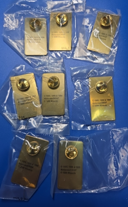 POKEMON™ KANTO LEAGUE 1ST COMPLETE YELLOW FACE SET OF 8 BADGE PINS Full Set 2000 - Image 3