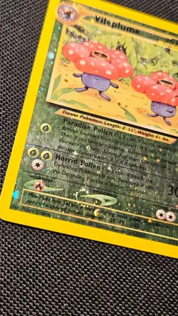 Pokemon Vintage Southern Islands Reverse Holo Vileplume 17/18w/Swirl - LP - Image 3