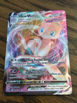Pokemon Mew VMAX 114/264 Fusion Strike Ultra Rare Holo - LP - Image 1