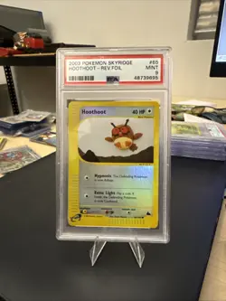Pokemon PSA 9 SKYRIDGE HOOTHOOT REVERSE FOIL 65/144 VINTAGE POKEMON SLAB CARD - Image 2