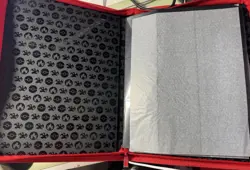 Ultra Pro: Pokemon Chrizard 9-Pocket Zippered Binder 74427161613 - Image 3