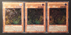 Yu-Gi-Oh! 3x Cyberfinsternis Horn, CDIP-DE001, Ultimate Rare, 1. Auflage, GD-PL - Image 1