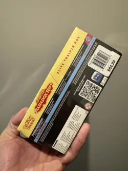 Pokemon TCG Scarlet & Violet Paradox Rift ETB Roaring Moon Factory Sealed ENG - Image 4