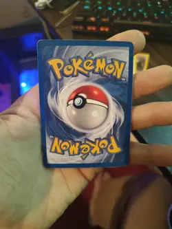 Venusaur (18/130) Holo Rare card from the Pokemon Base Set LP - Image 3