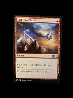 Lightning Strike LP Core Set 2019 M19 ENGLISH 152/280 mtg - Image 1