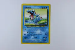 Totodile (81/111, Neo Genesis, 2000) Pokemon TCG Vintage NM - Image 1
