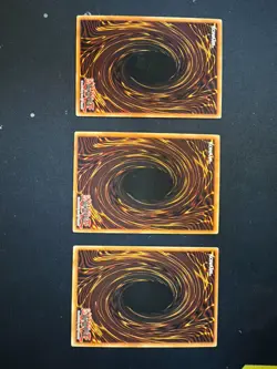 Yu-Gi-Oh Right Leg of the Forbidden One LOB Spanish Holo x3 Lot - Image 2