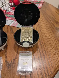 1999 Burger King POKEMON 23K Gold Plated Cards with Pokeballs & COA - Image 4