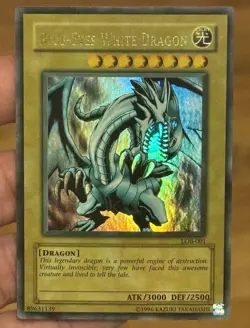 2002 YU-GI-OH! #LOB-001 BLUE-EYES WHITE DRAGON WAVY FADED MISPRINT LP - Image 1