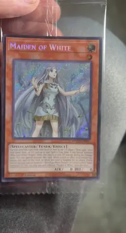 Yu-Gi-Oh! TCG Maiden Of White SDWD-EN041 In plastic - Image 2