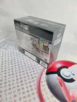 Pokemon TCG Evolving Skies Elite Trainer Box ETB Brand New/Factory Sealed - Image 2