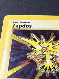 zapdos base set 16/102 holo rare pokemon card - Image 3