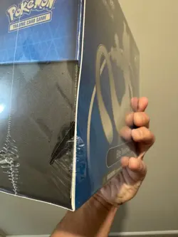 Pokemon Go Elite Trainer Box ETB Sealed /w Tear in Photo Shops fast - Image 2