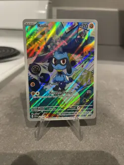 Pokemon Riolu 215/198 SV01 Scarlet & Violet Illustration Rare Holo 70 HP 2023 - Image 1