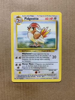 Pidgeotto 22/102 Base Set - Rare Pokemon Card - NM/Mint - Image 1