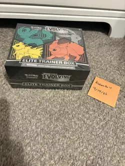 Pokemon TCG Evolving Skies Elite Trainer Box ETB Sealed 820650808944 - Image 5