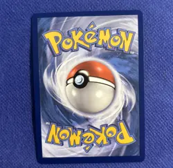 Pokemon Celebi 009/185 Amazing Rare Vivid Voltage Pokemon Card - NM (a) - Image 2
