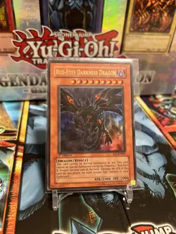 Yu-Gi-Oh! Red-Eyes Darkness Dragon SD1-EN001 1st Edition Effect Holo Konami - Image 1
